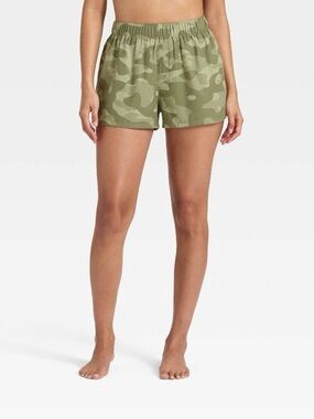 Wild fable Camo boxer Elastic Waist Women’s Lounge Shorts Olive Camo small